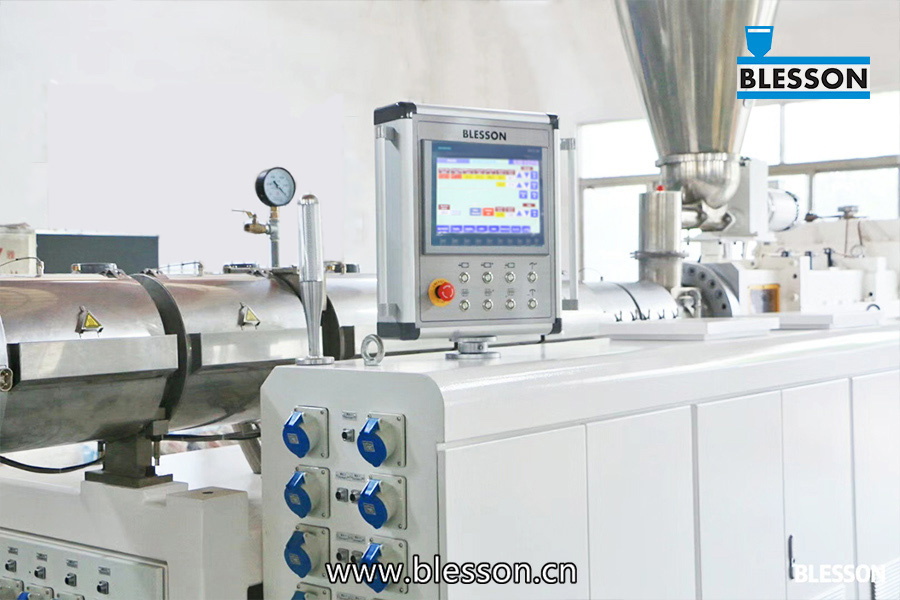 Parallel Twin Screw Extruder Siemens PLC control system from Blesson machinery